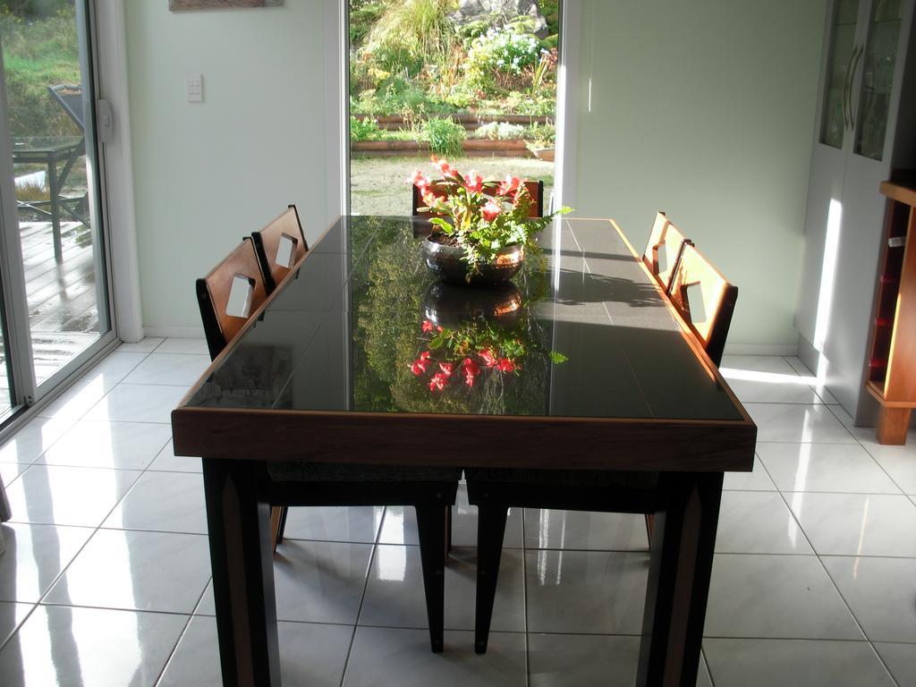 Mahinapua Retreat B&B Хокитика Экстерьер фото